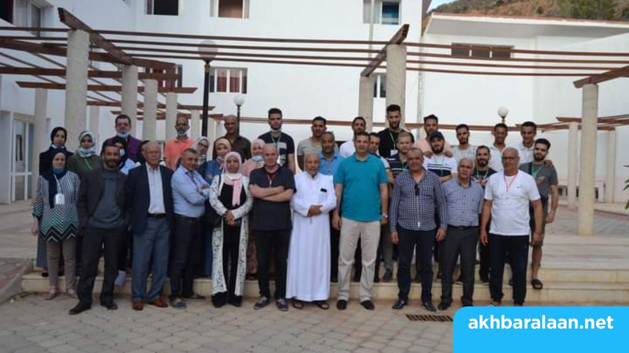 تأهيل لمنشطي المخيمات الصيفية ببني صاف بالجزائر حضره 31 شابًا