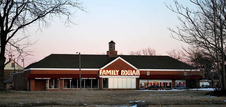 Family Dollar与Instacart合作进行当天交货