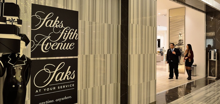 私募股权向Saks Fifth Avenue的电子商务分拆注资5亿美元