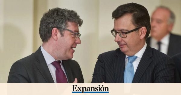 Álvaro Nadal critica que se haya "prescindido al completo del equipo económico de Rajoy"