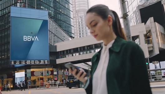 Amplia campaña de BBVA para dar a conocer su nueva imagen | Marcas