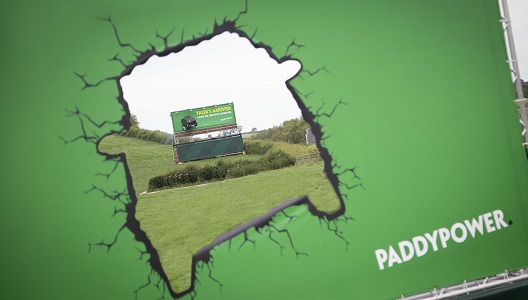 Vista de las dos creatividades Vista de las dos creatividades