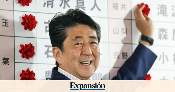 Las encuestas a pie de urna en Japn dan la victoria a la coalicin de Abe
