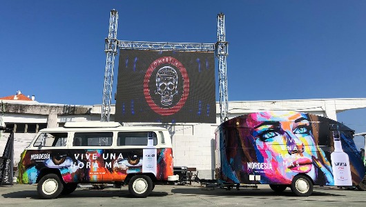 Los colores del Atlántico, en la nueva campaña del vermú Nordesía | Marcas