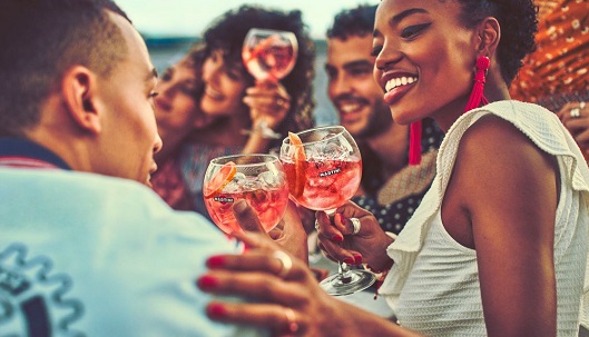 Martini invita a la primera ronda | Marcas