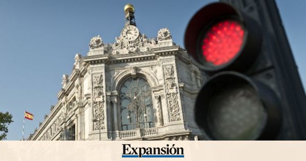 El dficit por cuenta corriente alcanza los 1.200 millones hasta junio, frente al supervit de 2018