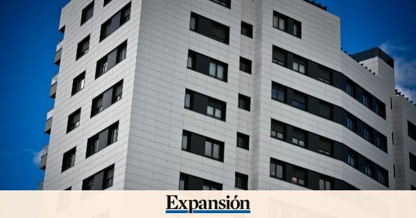 El número de hipotecas para vivienda desciende un 2,5% en junio, su mayor caída en un año