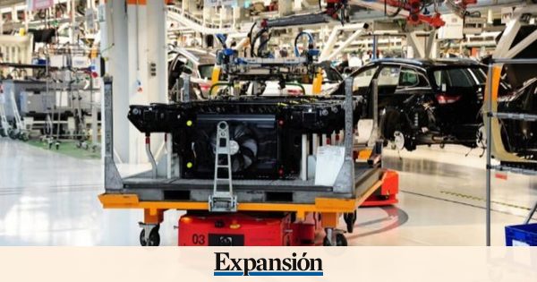 Las ventas de la industria se desploman un 5% en junio y los pedidos retroceden ms de un 3%