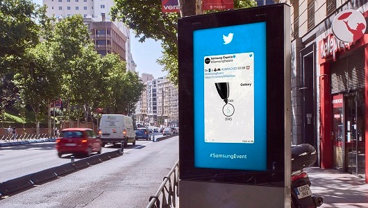 Samsung estrenó el nuevo formato de Twitter, que conecta con marquesinas | Medios