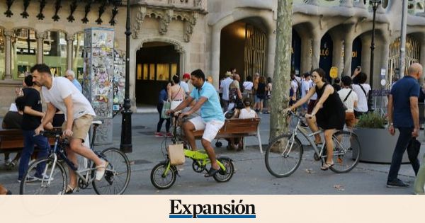 El consenso de analistas rebaja una dcima la previsin de PIB para este ao al 2,2%