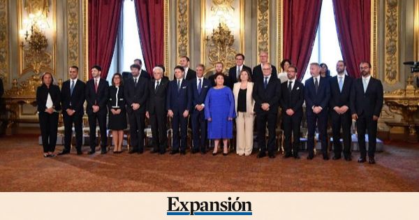Los nuevos ministros del Gobierno de coalicin italiano del M5E y el PD toma posesin de sus cargos