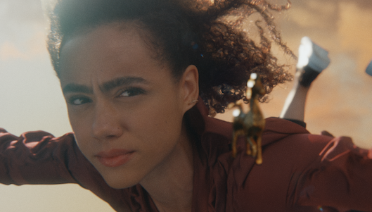 Espectacular campaña de Cupra, con Nathalie Emmanuel | Marcas