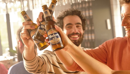 Mahou invita a cañas por la reapertura de El Rastro de Madrid