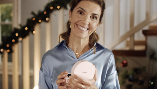 Tous deja de lado los prescriptores famosos para desear una normal Navidad