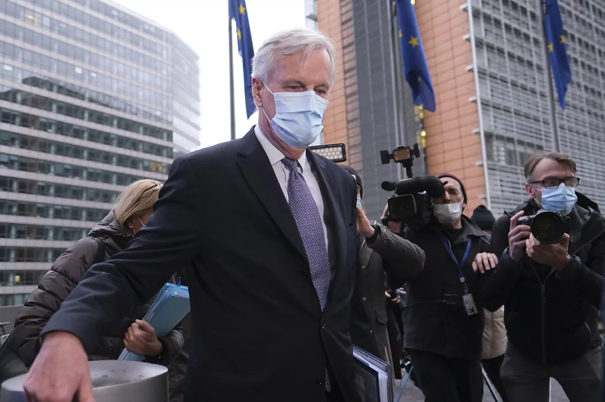 Bruselas y Londres acarician un acuerdo para evitar un Brexit duro