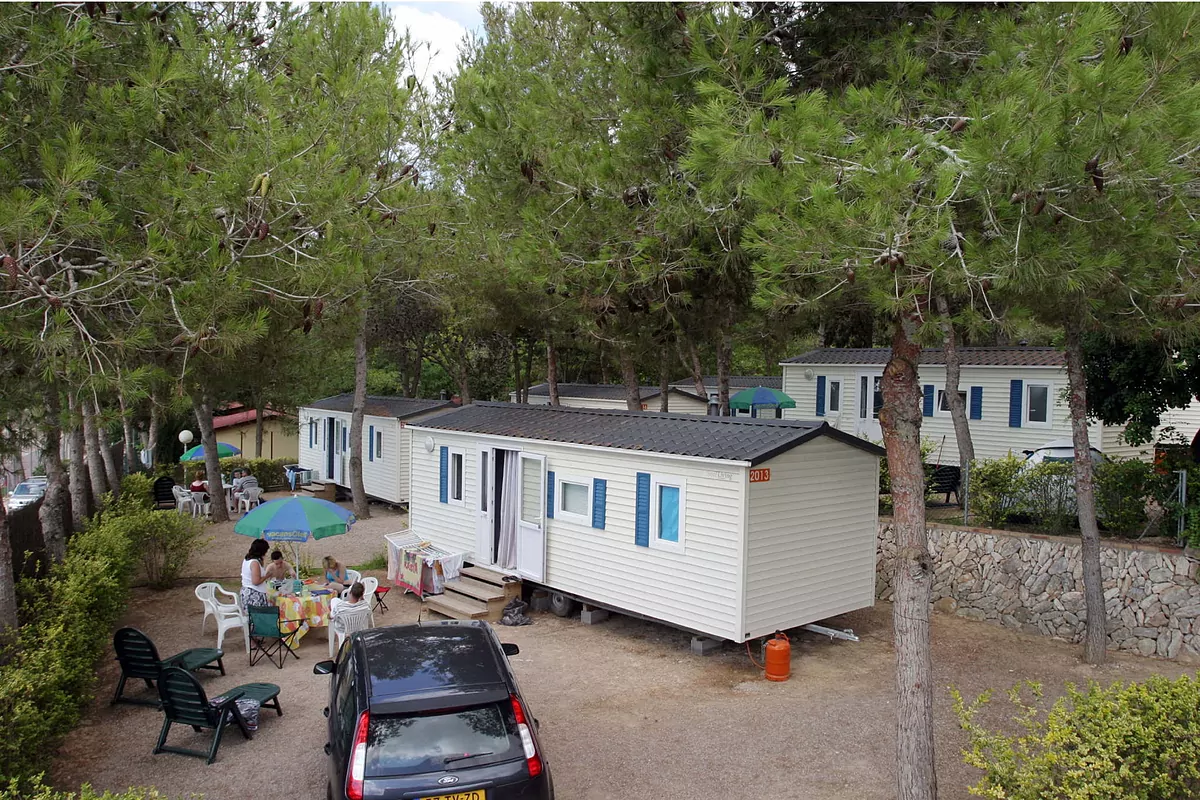 Las pernoctaciones extrahoteleras caen un 58,8% en 2020 por la pandemia