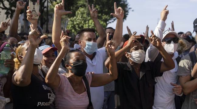 Biden soutient « l’appel à la liberté », Trump s’en mêle