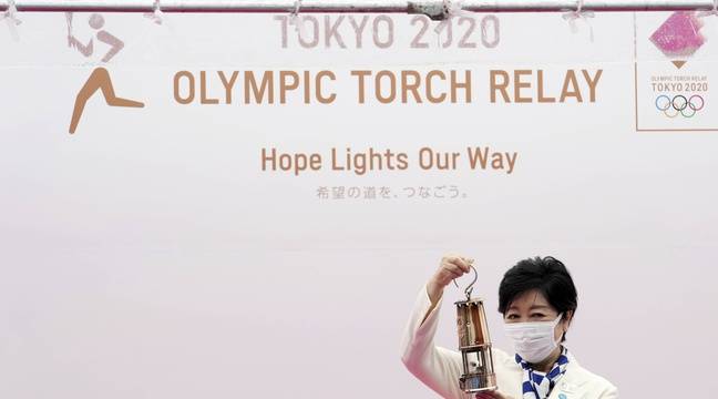 La flamme olympique arrive à Tokyo pour un relais sans public