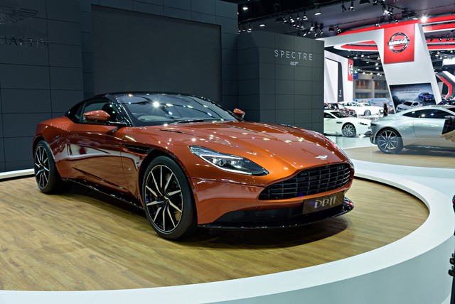 Aston Martin szalon ny