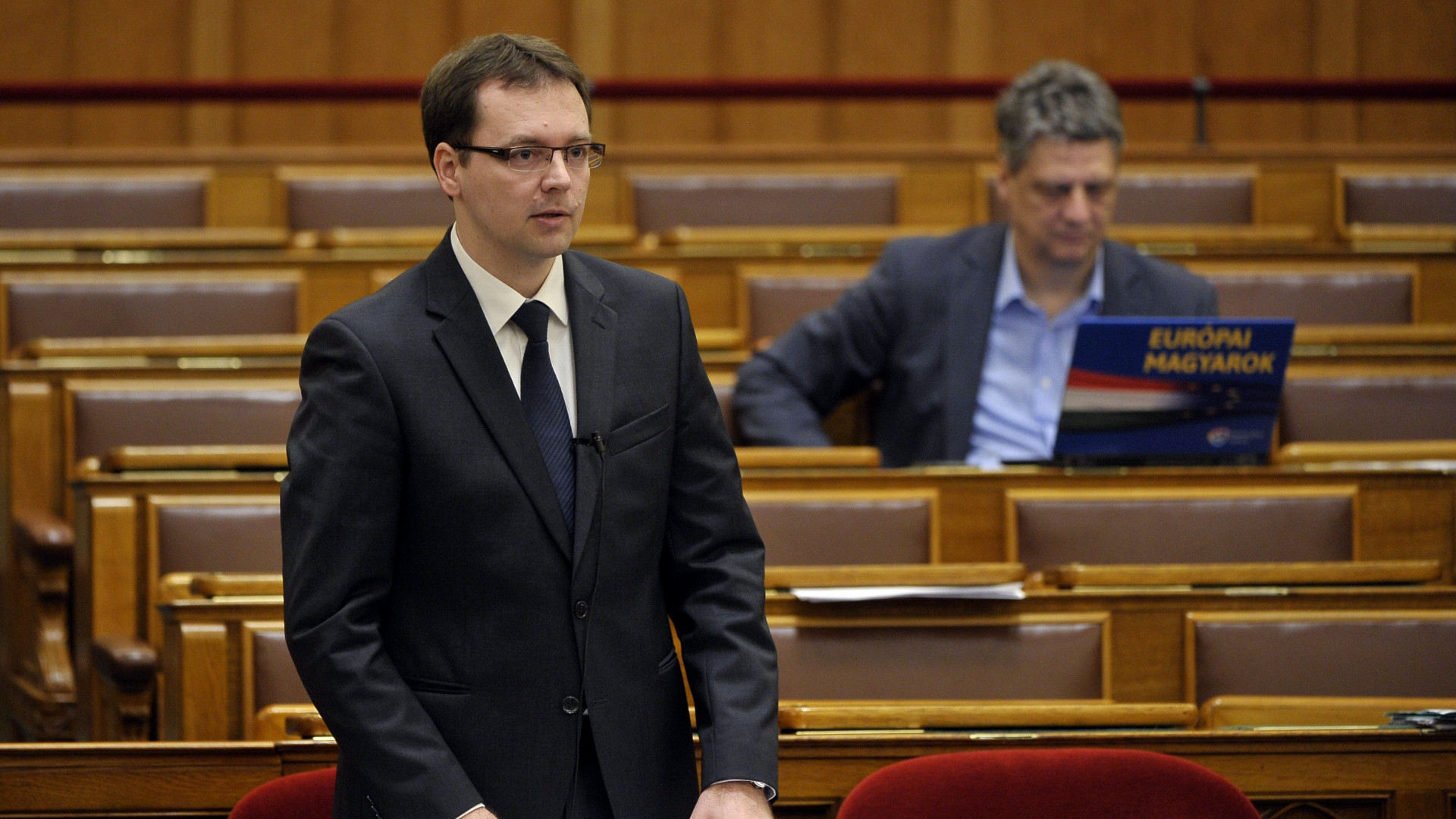 Fontos adótípus szűnik meg - Az érintettek tájékoztatása jövő héten indul