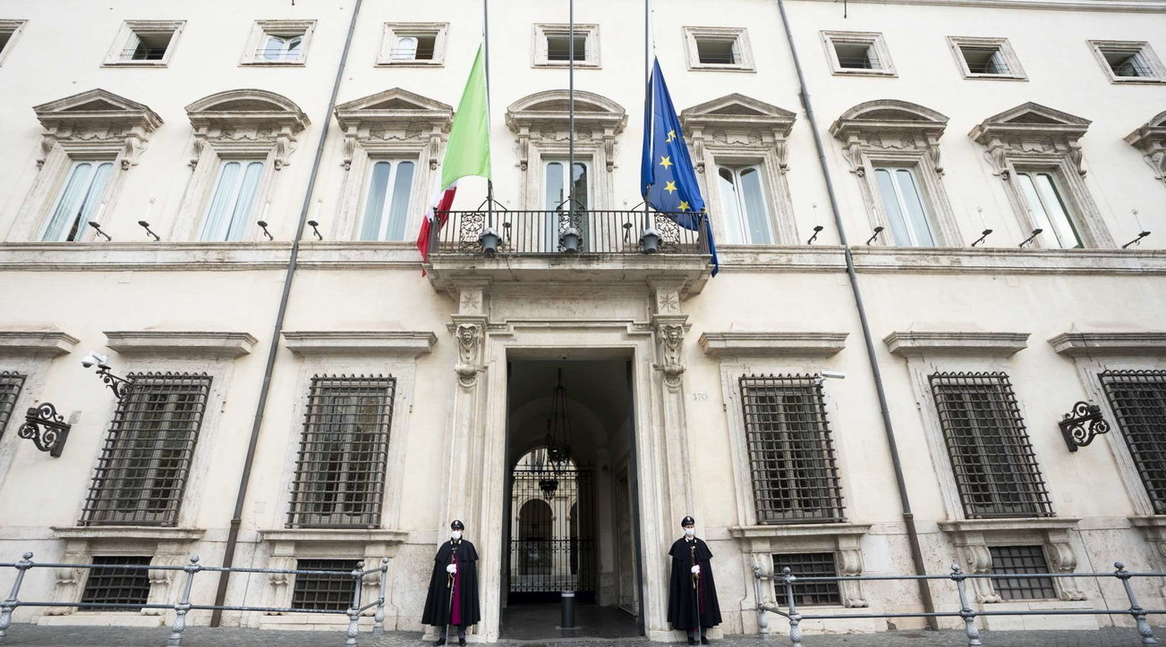 Recovery, slitta Cdm per l'approvazione: confronto aperto con l'Ue | Il governo: in corso "aggiustamenti su alcune voci" 