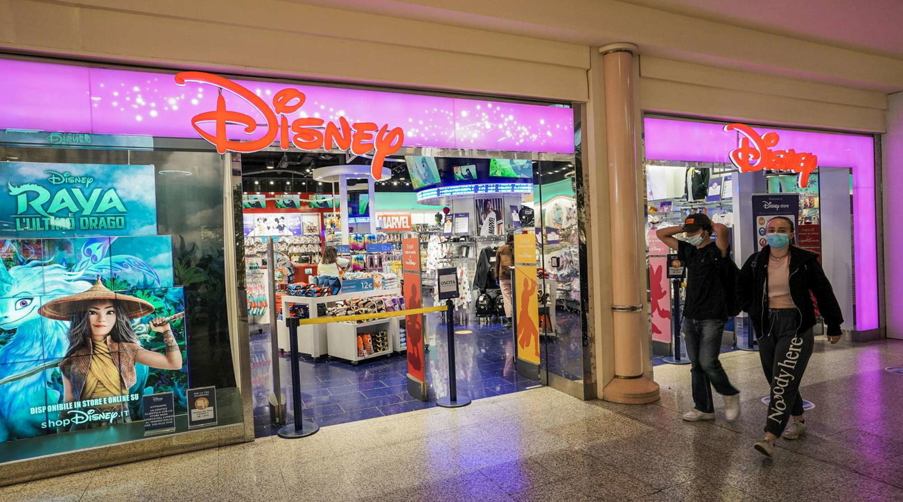 La Disney chiude tutti i suoi negozi in Italia: a rischio 230 posti