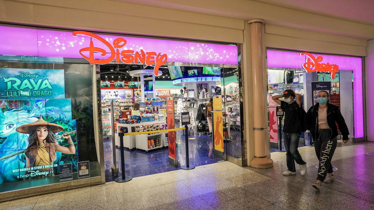 La Disney chiude tutti i suoi negozi in Italia
