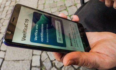 Green pass obbligatorio, ingressi nei ristoranti al chiuso calati del 25%
