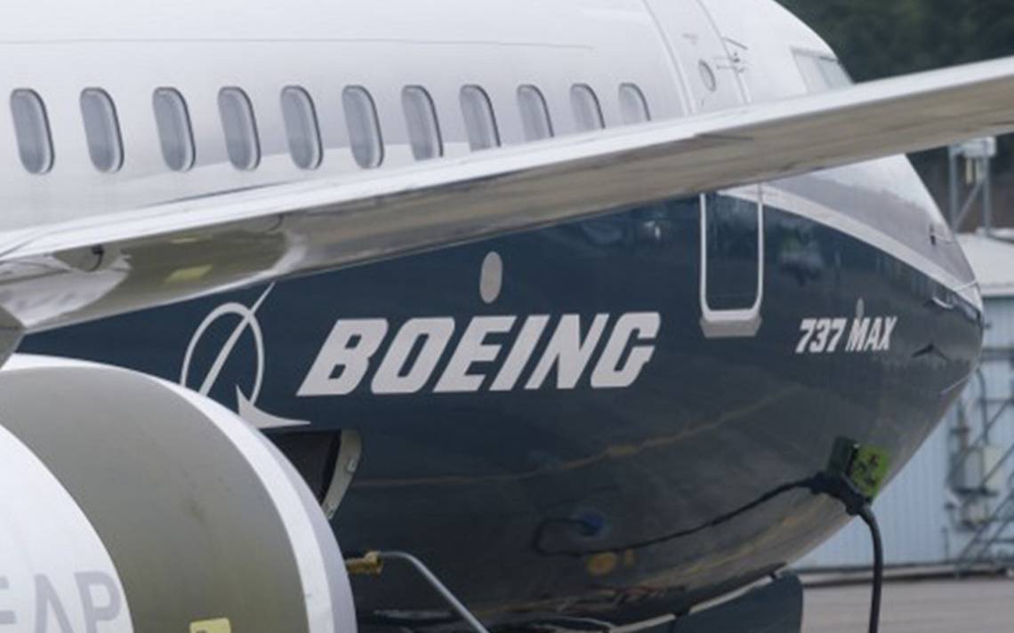 Boeing "culpa" al simulador de vuelo del 737 MAX tras fatales accidentes
