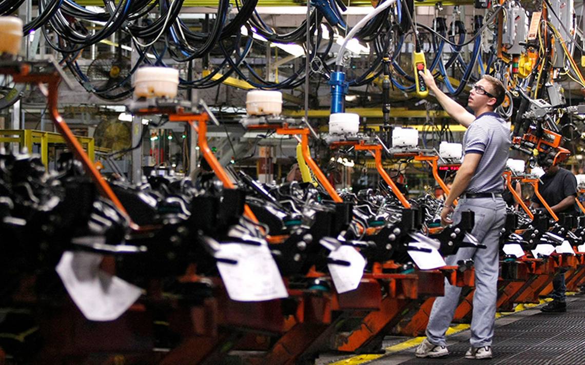 Desempleo en EU cae a su nivel más bajo en 49 años