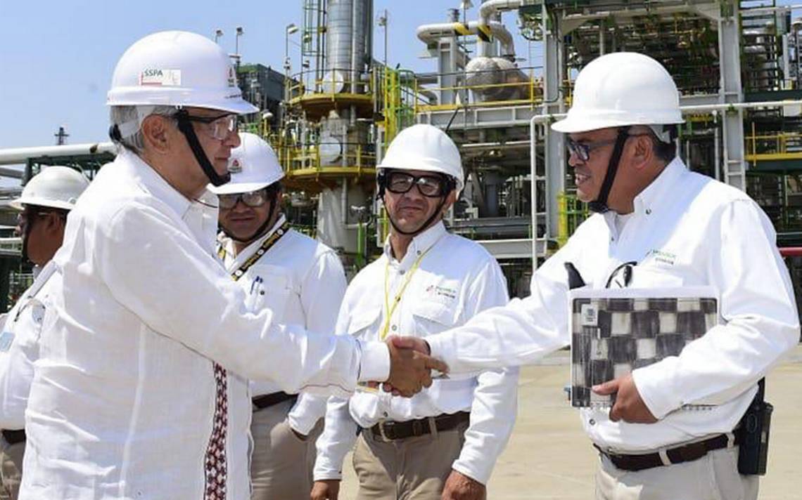 Fitch aprueba última reducción fiscal para Pemex; insiste que es insuficiente