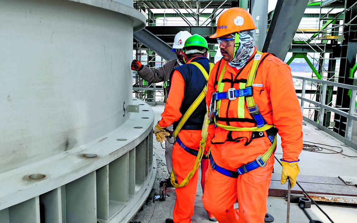 Pemex suspende créditos de vivienda a empleados