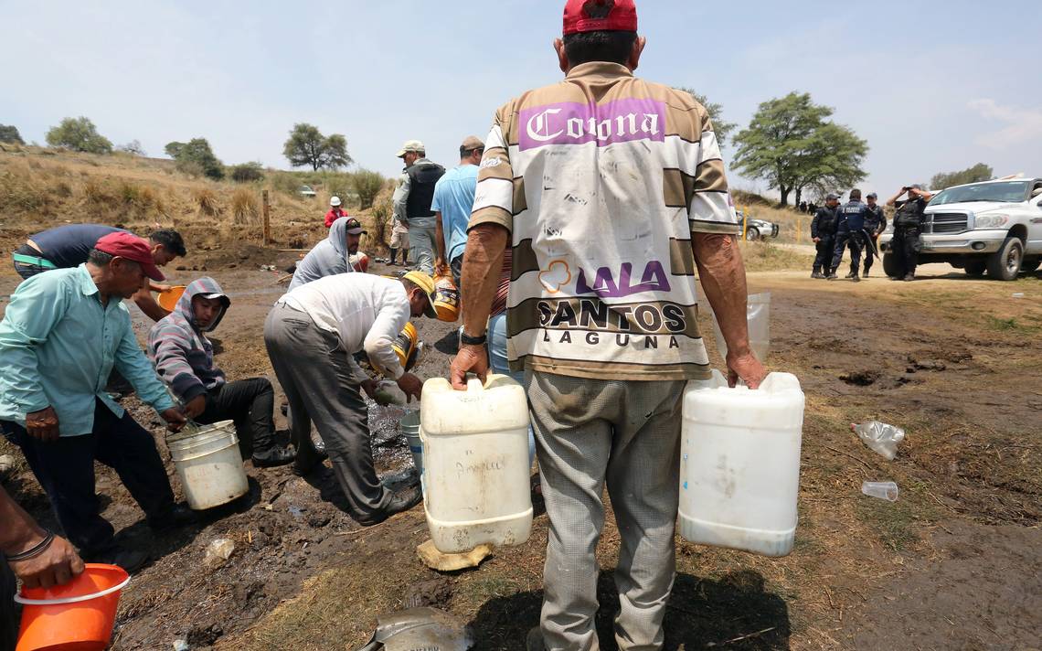 "Sólo había gasolina para una semana durante crisis del huachichol", reconoce AMLO