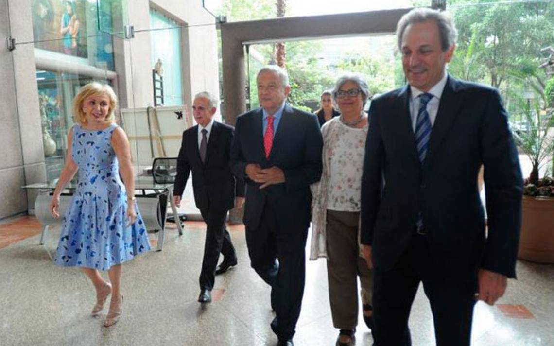 AMLO analiza con empresarios el plan de inversiones