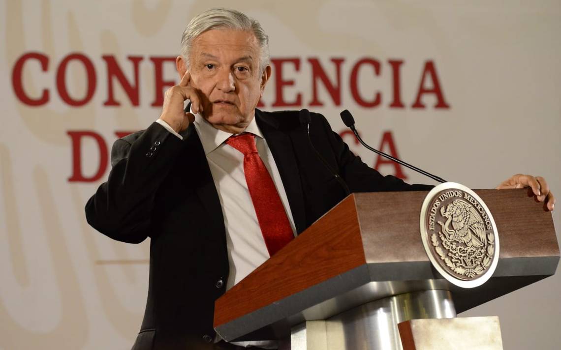 Acreedores estaban como zopilotes acabando con Pemex: AMLO