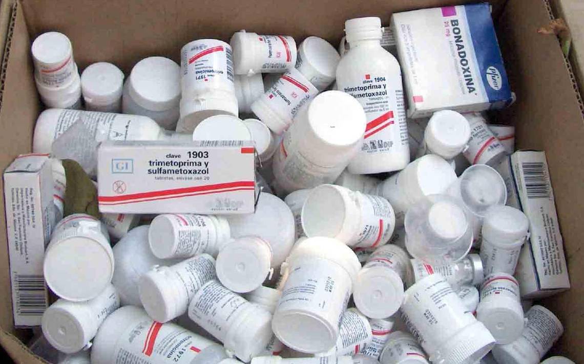 Aplazan por cuarta vez licitación para compra de medicamentos