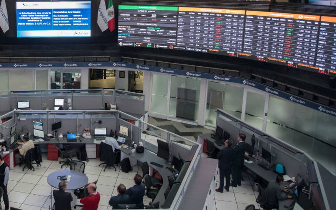 Bolsa mexicana cae más de 2% en apertura por aranceles de Trump