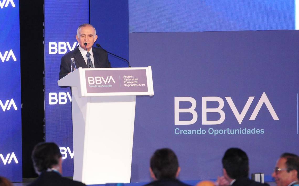 Debaten abrir Pemex a la inversión privada ante la crisis que vive