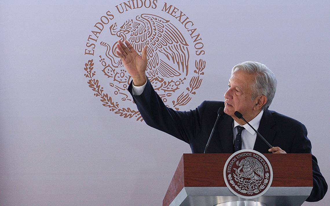 Grupo BBVA invertirá 3 mil mdd en México, anuncia AMLO