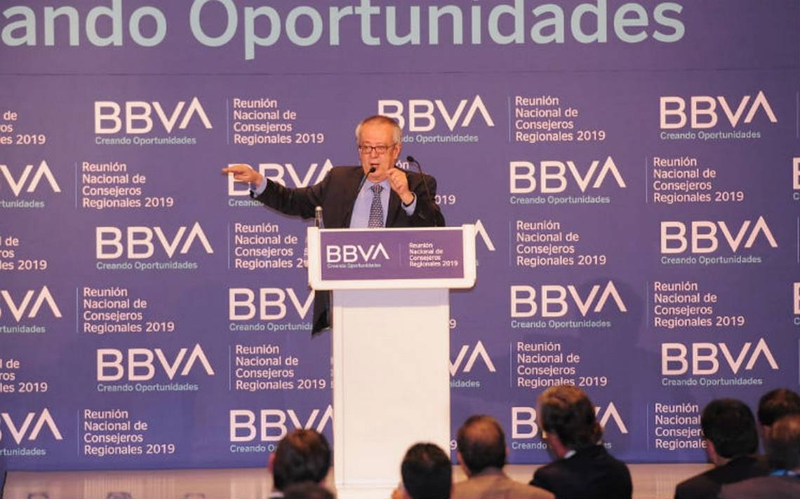 Luchará el gobierno por mantener 1% de superávit primario: Urzúa