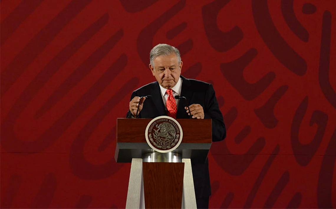 Niega AMLO confrontación con empresarios por cancelación de rondas petroleras