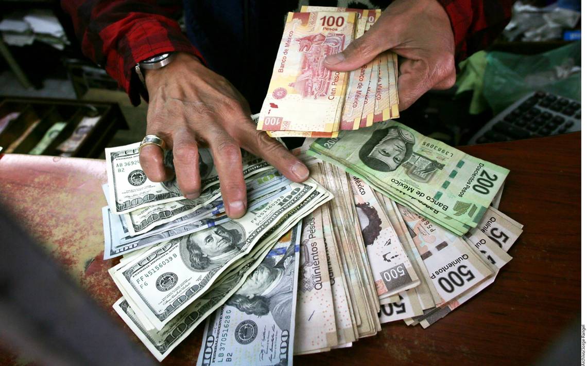 Peso mexicano salta casi 2% tras acuerdo con EU para evitar aranceles