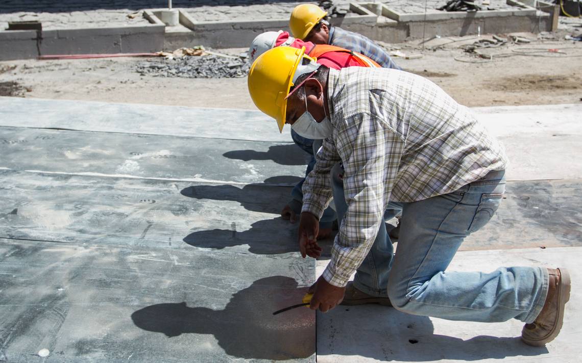 Cae confianza empresarial para manufacturas, construcción y comercio