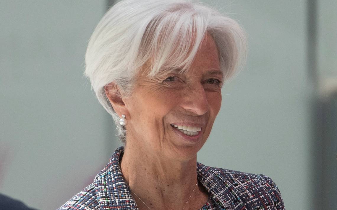 Lagarde formaliza salida del FMI, se perfila como jefa del BCE