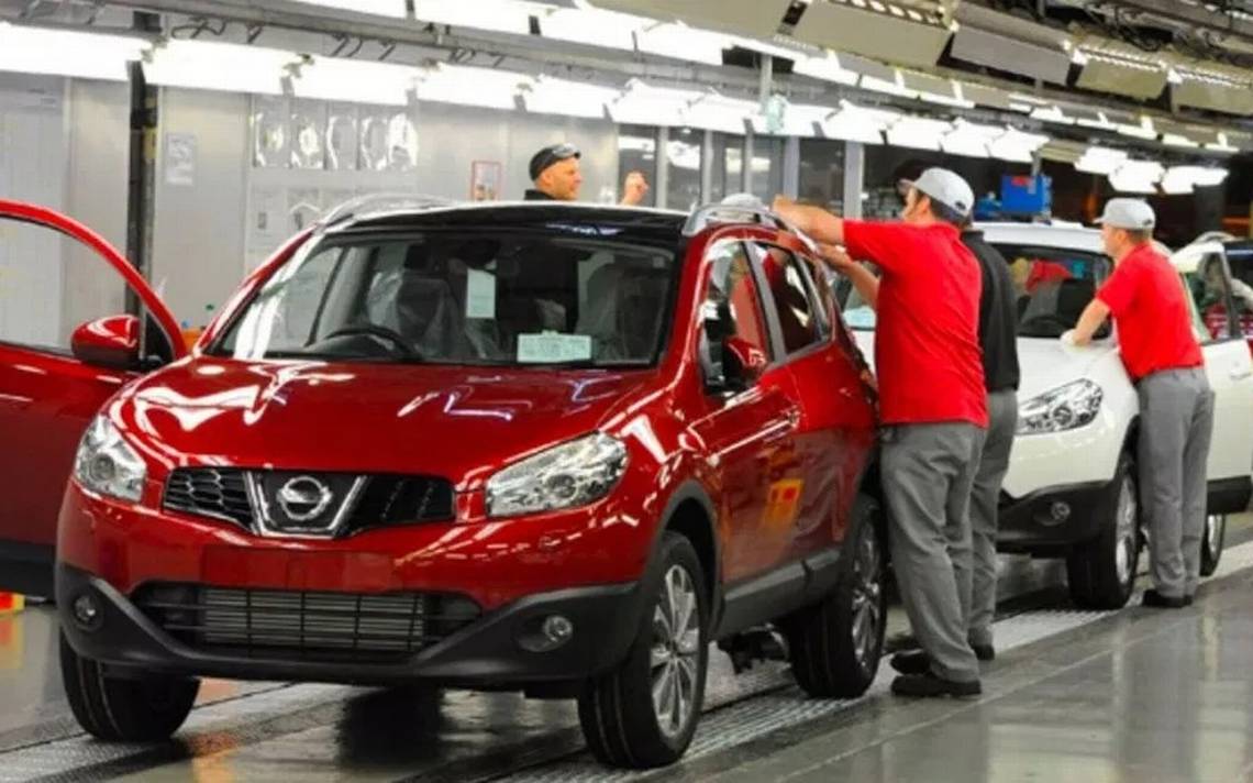 Ventas de Nissan caen 17% en un año
