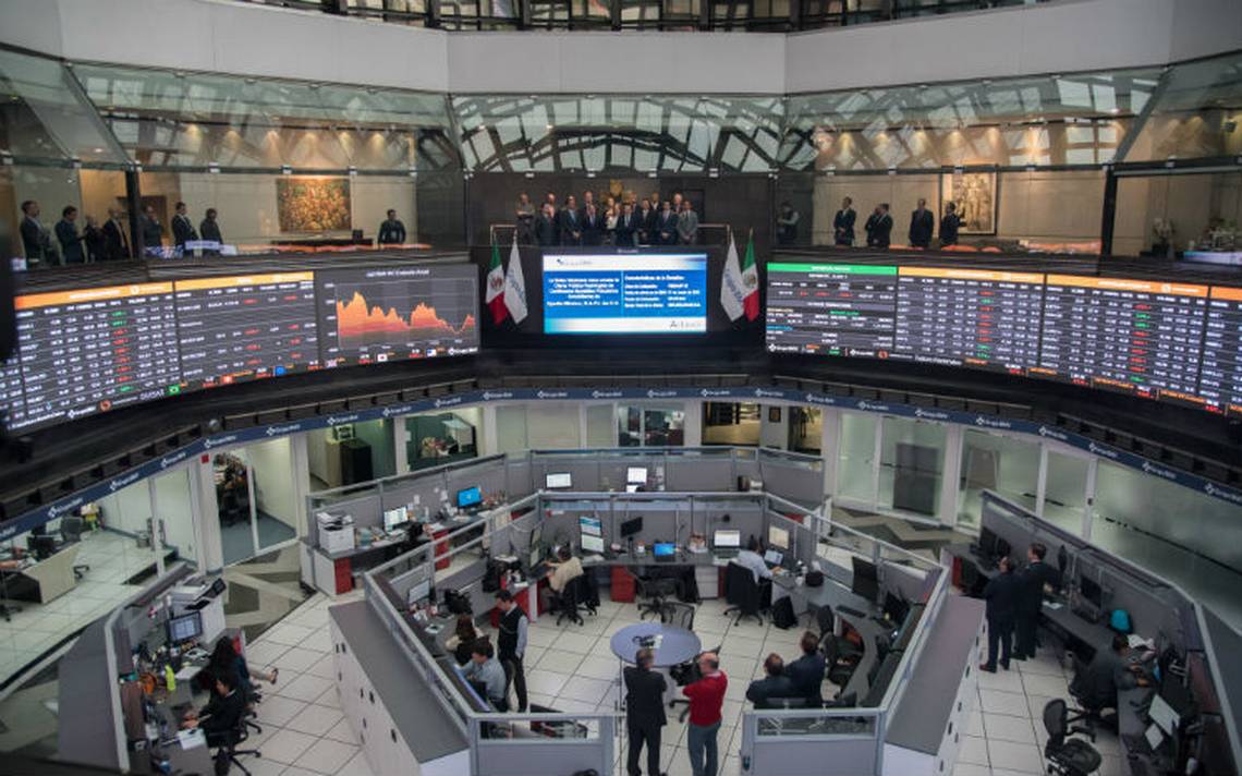 Bolsa mexicana hila cinco sesiones a la baja, peso gana tras recorte de Banxico