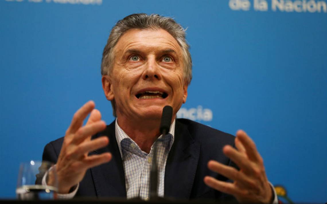 Fitch hunde la calificación crediticia de Argentina