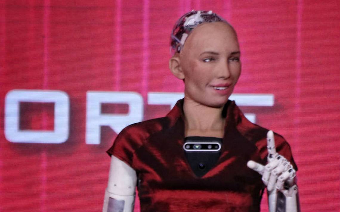 Humanos no deberían preocuparse por robotización de empleos: Sophia