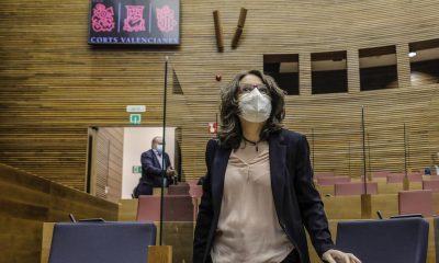 Oltra defiende los recursos públicos para las familias y critica el "márketing efímero" sobre la factura de la luz