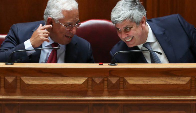 Dívida pública diminui para 251 mil milhões de euros em julho